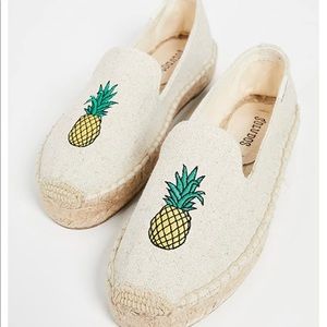 Soludos Pineapple Smoking Slipper